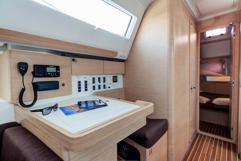 Book yachts online - sailboat - Elan 45 Impression - NUGAL - rent