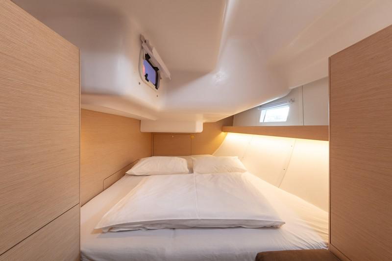 Book yachts online - sailboat - Elan 45 Impression - NUGAL - rent