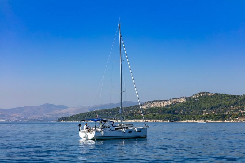 Book yachts online - sailboat - Beneteau Oceanis 38.1 - ANIMA MARIS 2 - rent