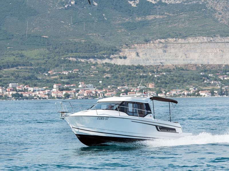 Book yachts online - motorboat - Jeanneau Merry Fisher 795 - ROKO - rent
