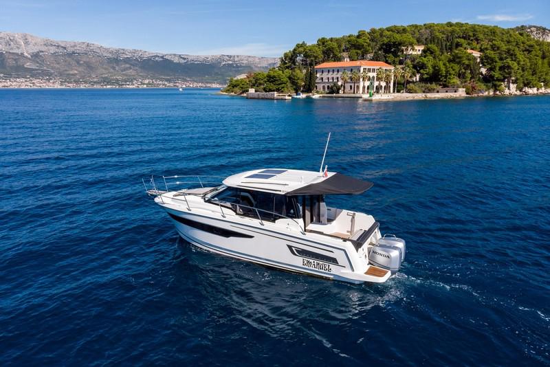 Book yachts online - motorboat - Jeanneau Merry Fisher 895 - EMANUEL - rent