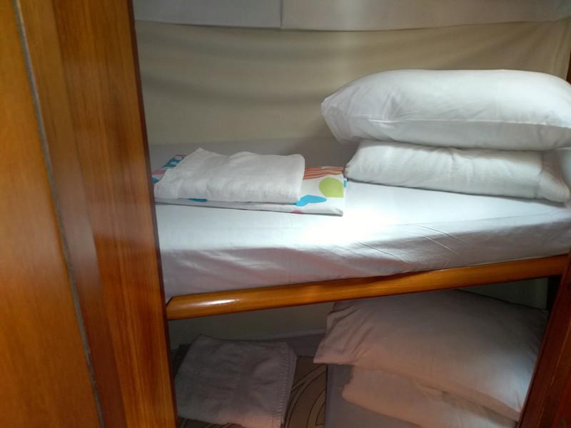 Book yachts online - sailboat - Sun Odyssey 43 - MAKARSKA II - rent