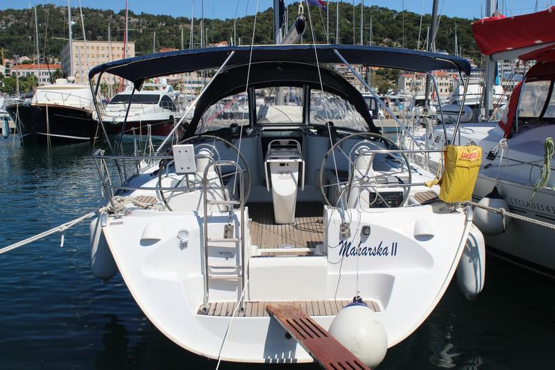 Book yachts online - sailboat - Sun Odyssey 43 - MAKARSKA II - rent