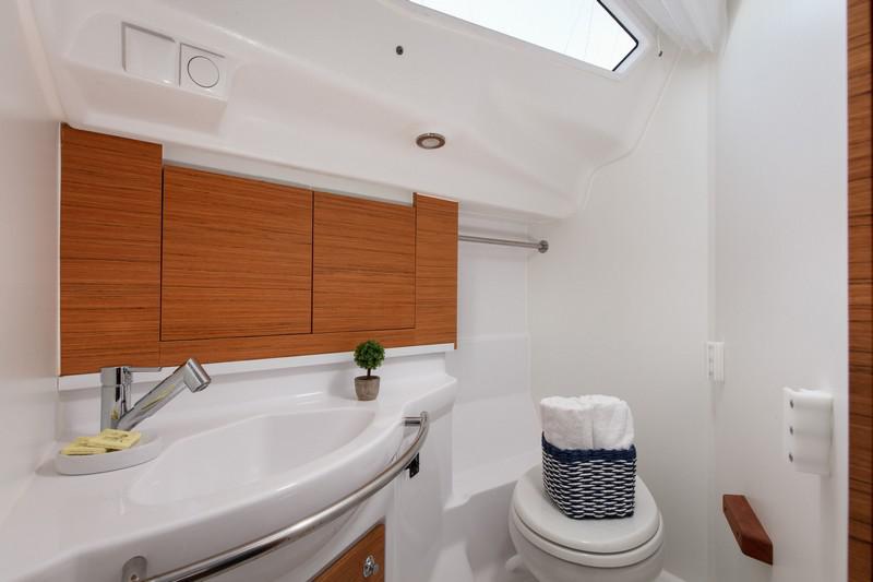 Book yachts online - sailboat - Elan 40 Impression - TINO - rent