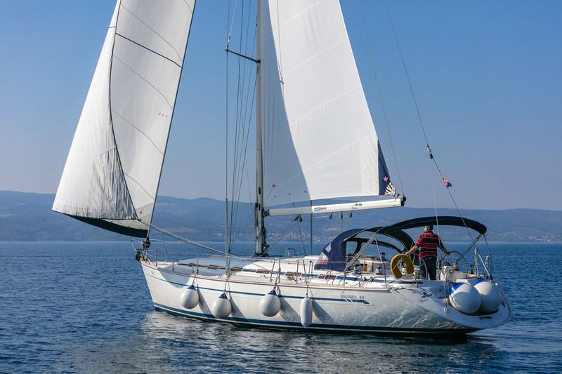 Book yachts online - sailboat - Bavaria 49 - ANGELA - rent