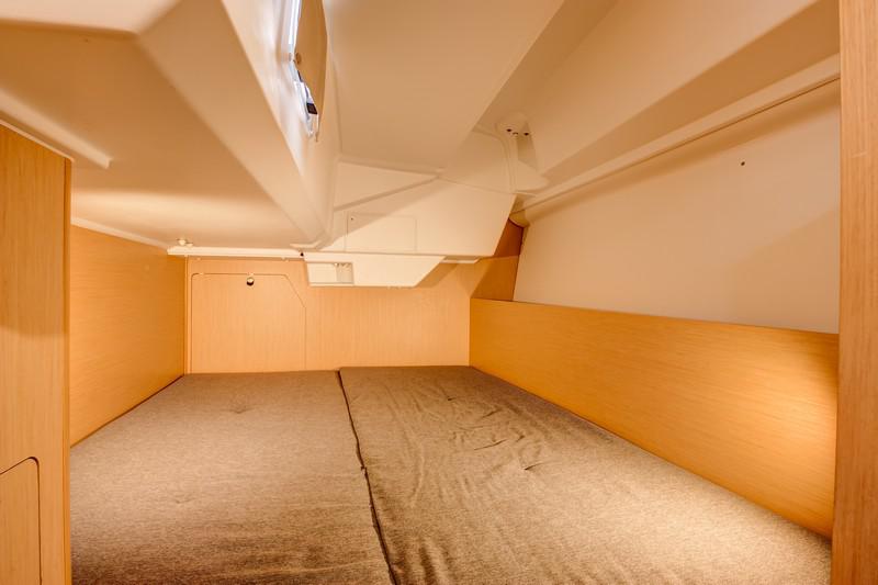 Book yachts online - sailboat - Beneteau Oceanis 38 - ARSEN - rent