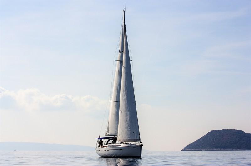 Book yachts online - sailboat - Bavaria Cruiser 46 - SOLARIĆ - rent