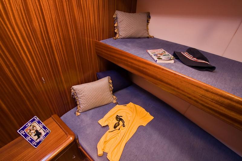 Book yachts online - sailboat - Bavaria 49 - SUTVID - rent