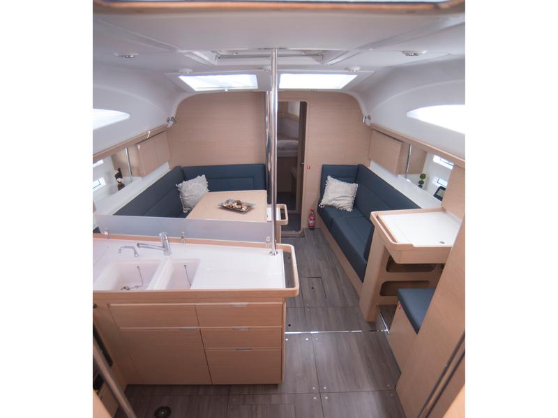 Book yachts online - sailboat - Elan 45 Impression - 45i Lefkas - rent