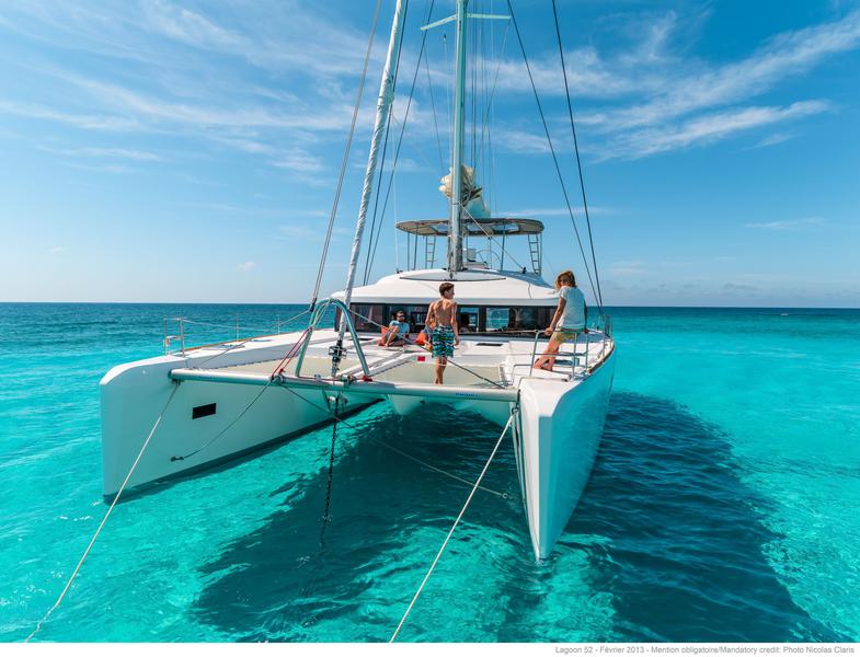 Book yachts online - catamaran - Lagoon 52 - Ace of Diamonds (A/C - Generator - Refit 2021) - rent
