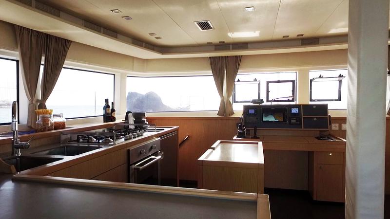 Book yachts online - catamaran - Lagoon 52 - Ace of Diamonds (A/C - Generator - Refit 2021) - rent