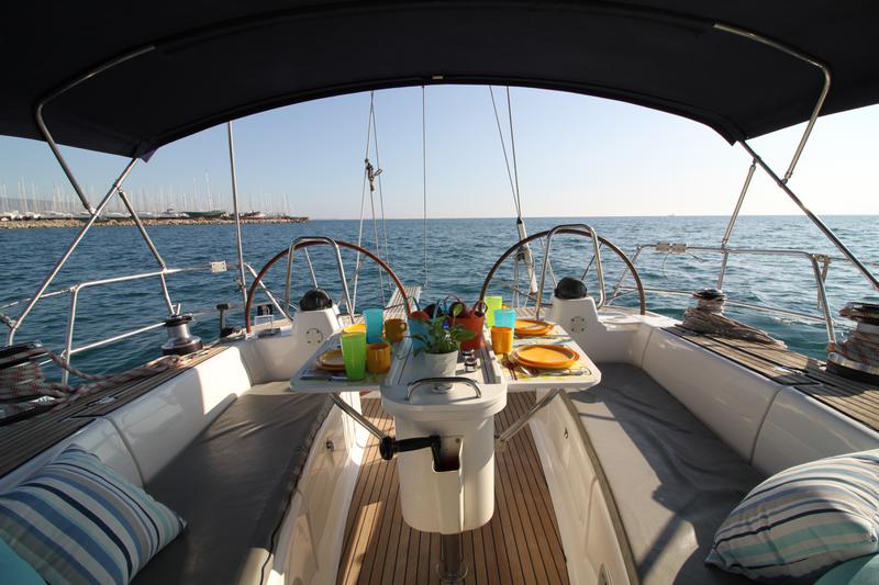 Book yachts online - sailboat - Bavaria 49 - Iolkos - Refit 2020 - rent