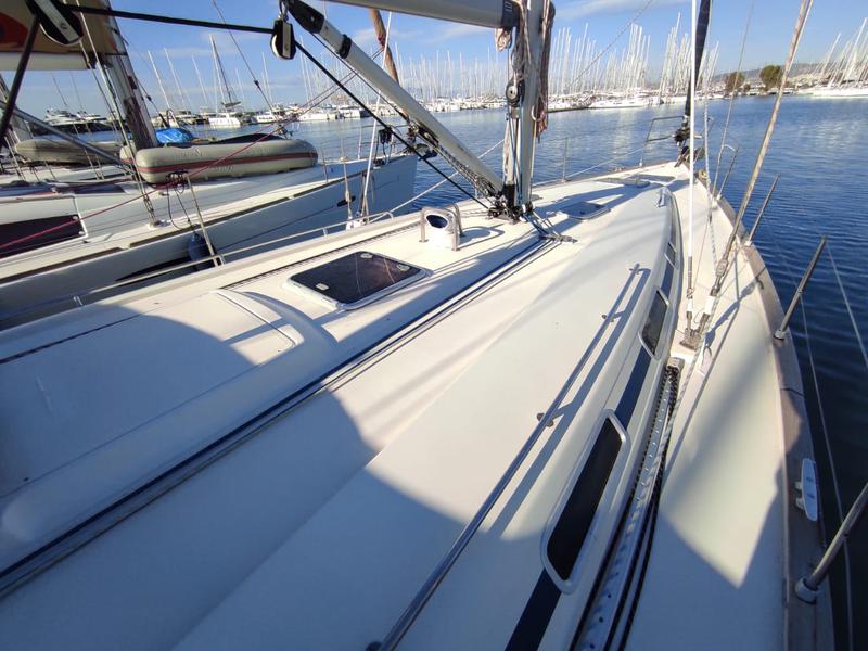 Book yachts online - sailboat - Bavaria 44 - Hydra - Refit 2019 - rent