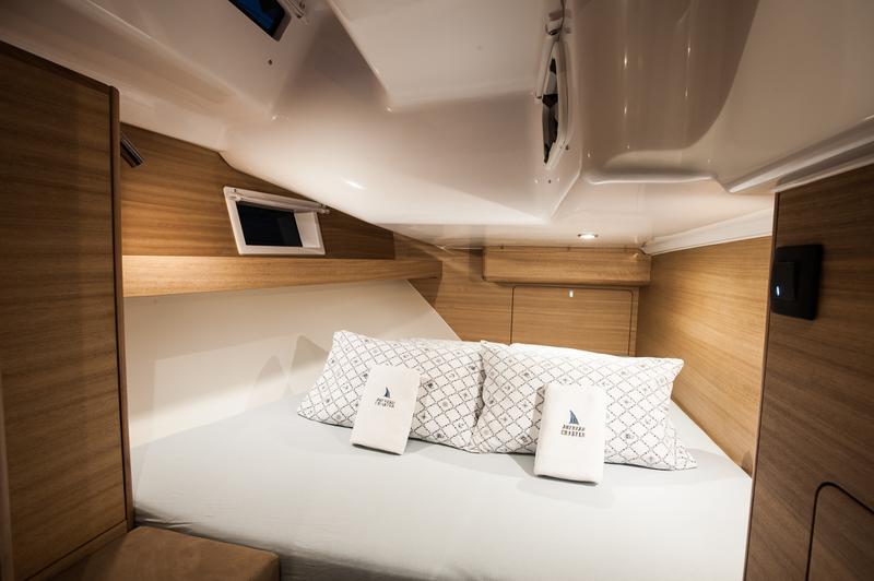 Book yachts online - sailboat - Elan Impression 45.1 - ESCAPE with A/C - rent