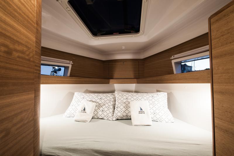 Book yachts online - sailboat - Elan Impression 45.1 - ESCAPE with A/C - rent