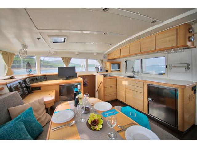 Book yachts online - catamaran - Lagoon 440 - UNIQUE - rent