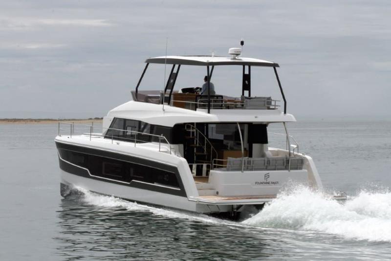 Book yachts online - motorboat - Fountaine Pajot M/Y 40 - BELUGA - rent