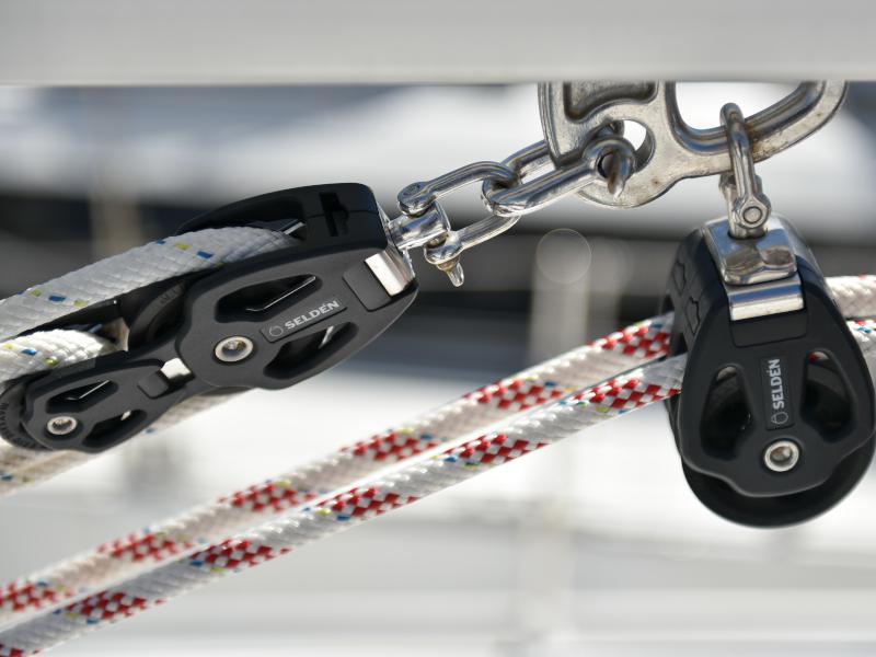 Book yachts online - sailboat - Bavaria Cruiser 41 - NIXIE - rent