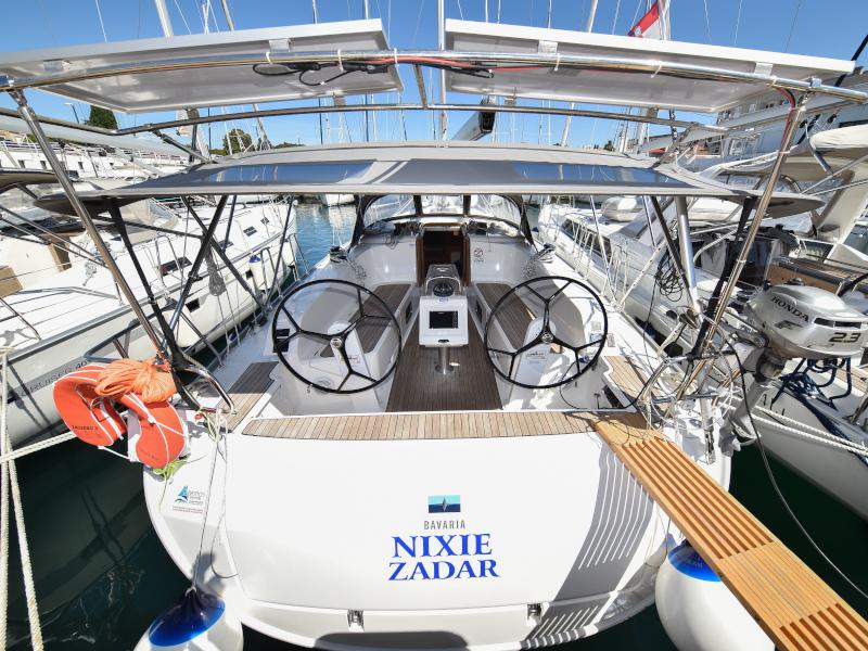 Book yachts online - sailboat - Bavaria Cruiser 41 - NIXIE - rent