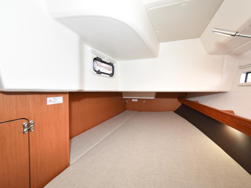 Book yachts online - sailboat - Bavaria Cruiser 41 - NIXIE - rent