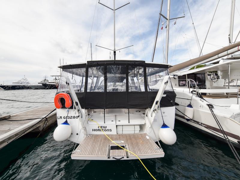 Book yachts online - sailboat - Sun Loft 47 - New Horizons - rent
