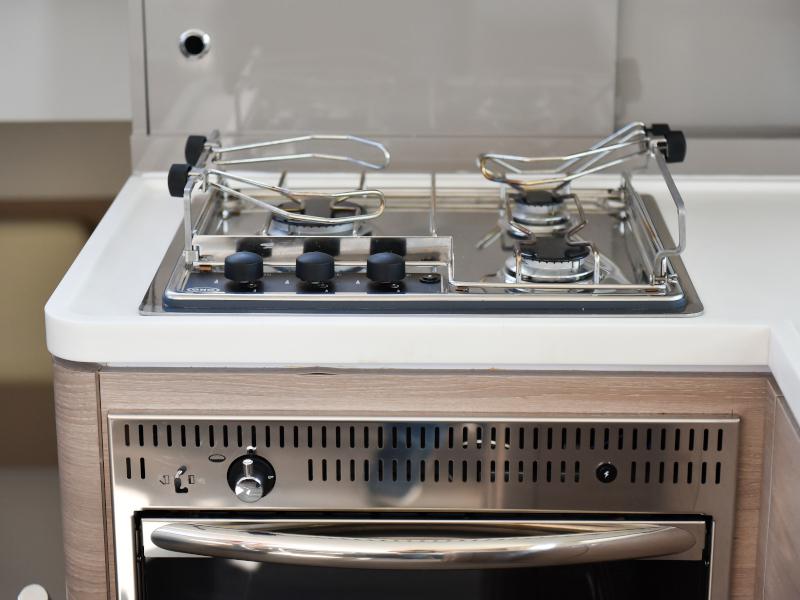 Book yachts online - catamaran - Aventura 34 - LAUREMI - rent