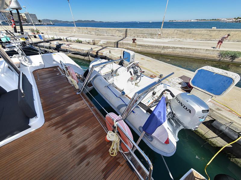 Book yachts online - catamaran - Lagoon 520 Flybridge - Largo Winch - rent