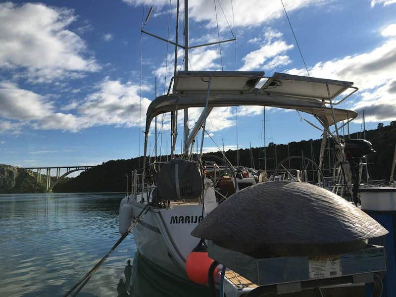 Book yachts online - sailboat - Bavaria Cruiser 37 - MARIJA - rent