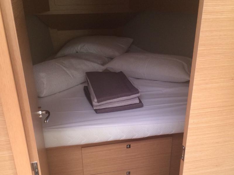 Book yachts online - sailboat - Dufour 382 GL - Aurora - rent