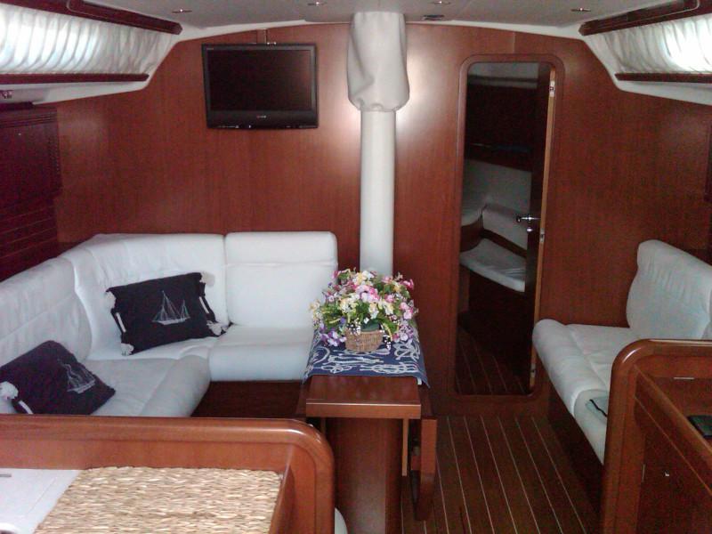 Book yachts online - sailboat - Grand Soleil 45-8 - Aida 2 - rent