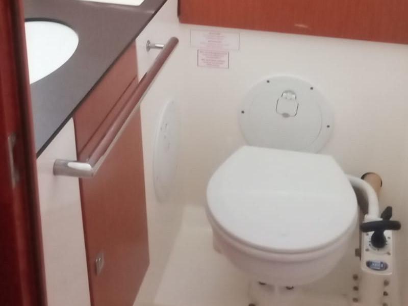 Book yachts online - sailboat - Bavaria Cruiser 46 (8+2 berths) - Anfitrite - rent