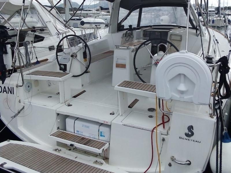Book yachts online - sailboat - Oceanis 38.1 - Dani - rent