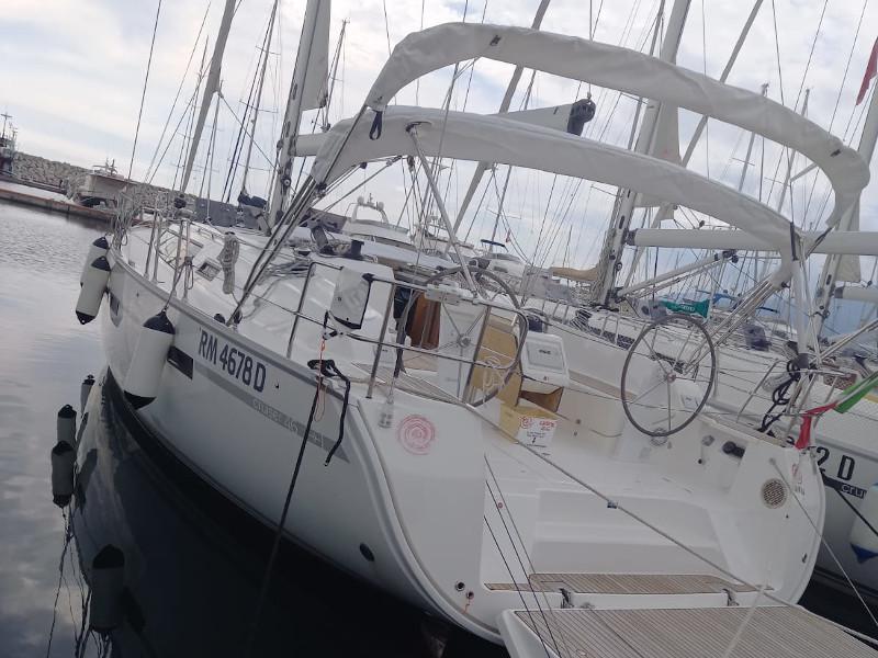 Book yachts online - sailboat - Bavaria Cruiser 46 - Skyfall - rent