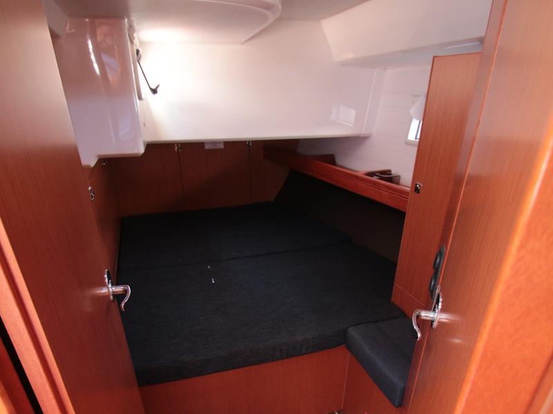 Book yachts online - sailboat - Bavaria Cruiser 46 (8+2 berths) - Annù - rent