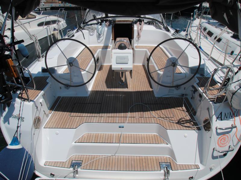 Book yachts online - sailboat - Bavaria Cruiser 46 (8+2 berths) - Annù - rent