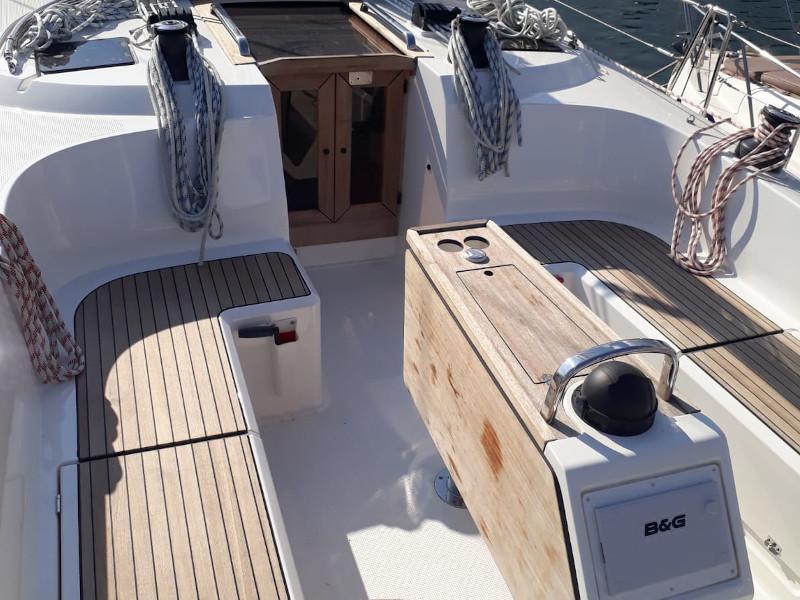 Book yachts online - sailboat - Bavaria Cruiser 46 - Baarìa - rent