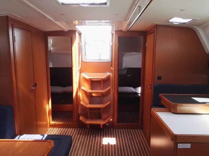 Book yachts online - sailboat - Bavaria Cruiser 51 - Nora - rent