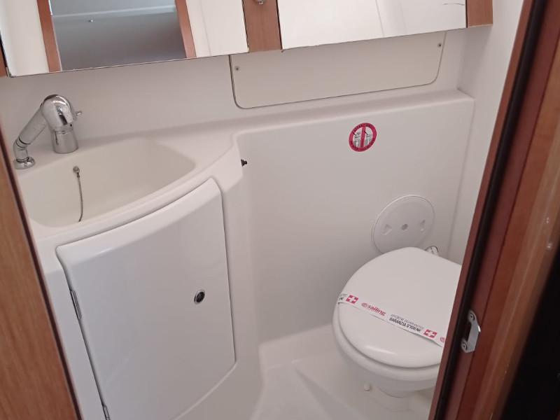 Book yachts online - sailboat - Beneteau Oceanis 37 - Acqu - rent