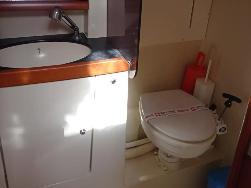 Book yachts online - sailboat - Dufour 455 Grand Large - Azzurra - rent