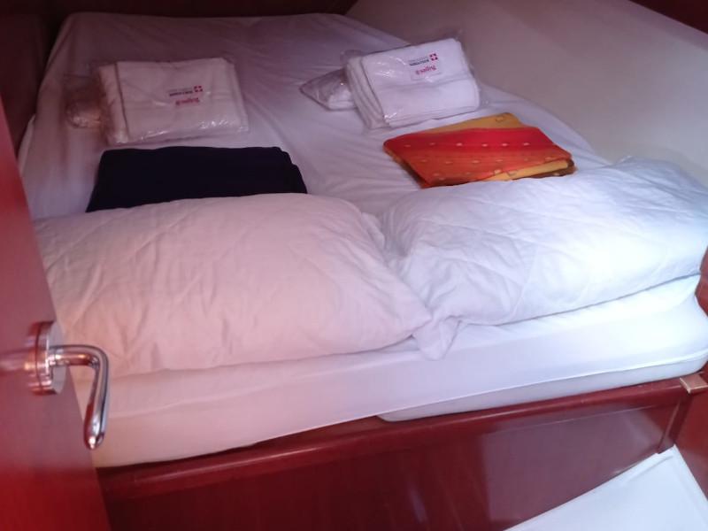 Book yachts online - sailboat - Dufour 455 Grand Large - Azzurra - rent