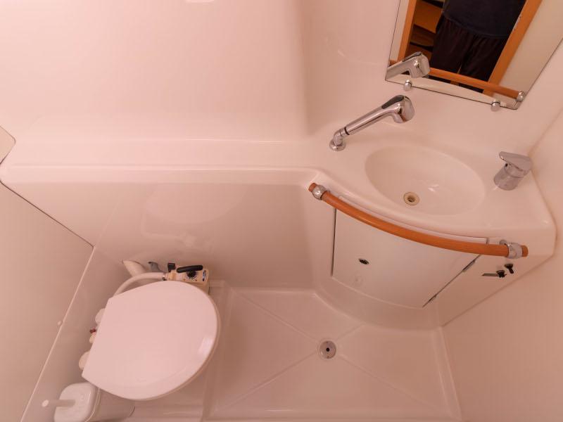 Book yachts online - catamaran - Lagoon 380 S2 - GIULIA - rent