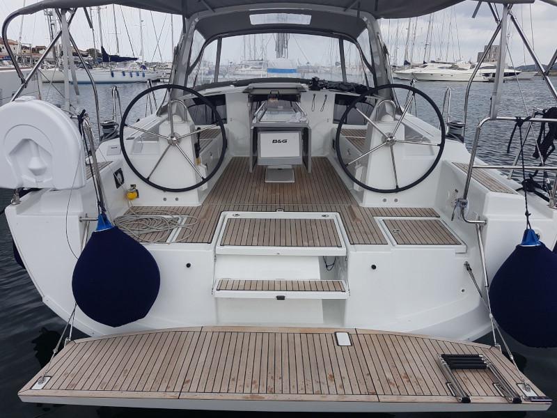 Book yachts online - sailboat - Oceanis 41.1 - Gloria - rent