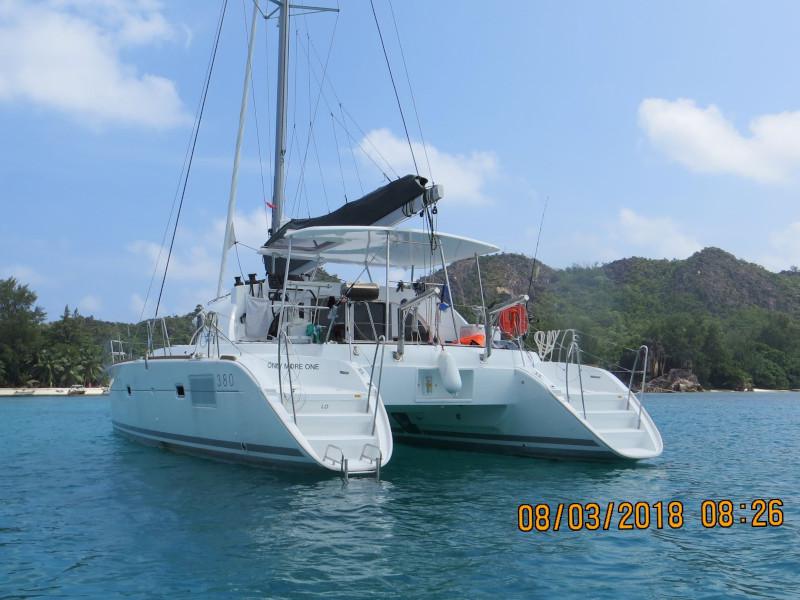Book yachts online - catamaran - Lagoon 380 S2 - Only More One - rent
