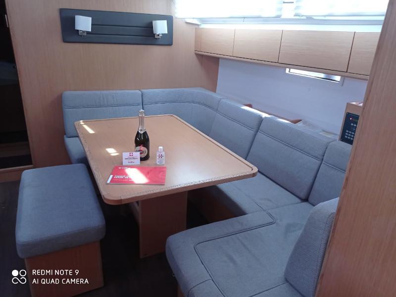 Book yachts online - sailboat - Bavaria Cruiser 46 - Goldfinger - rent