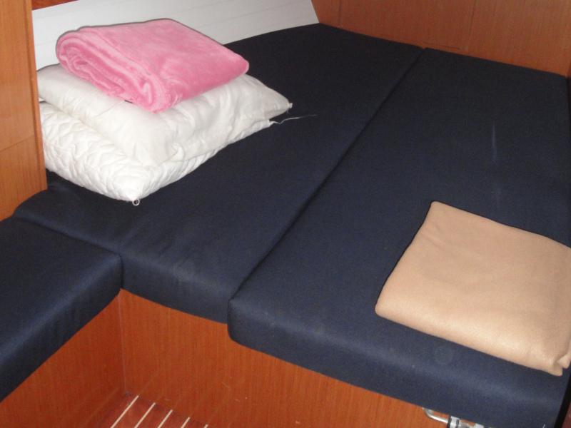 Book yachts online - sailboat - Bavaria Cruiser 45 - Annachiara - rent