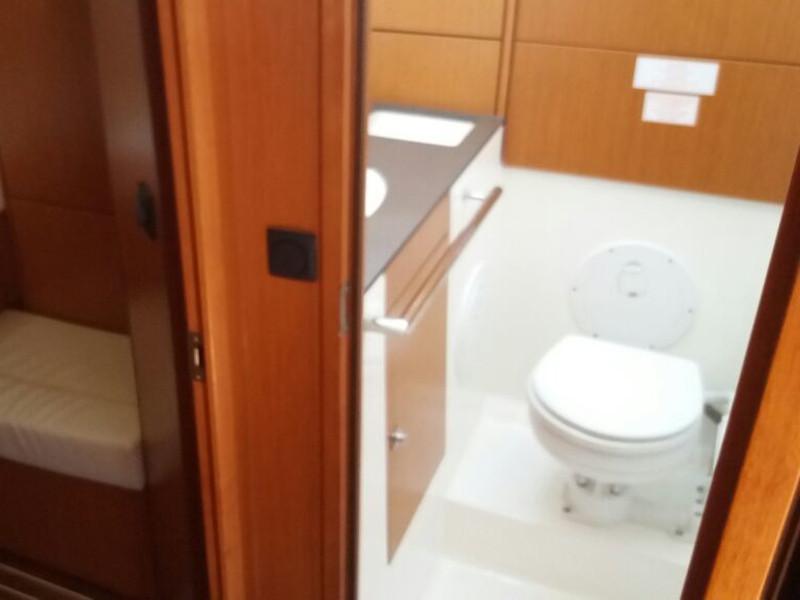 Book yachts online - sailboat - Bavaria Cruiser 46 - Francesca - rent