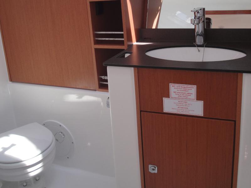 Book yachts online - sailboat - Bavaria Cruiser 41 - Giuli - rent