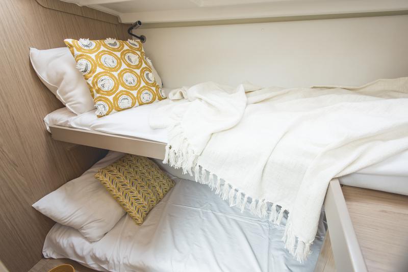 Book yachts online - sailboat - Oceanis 48 - Nayad - Standard line - rent