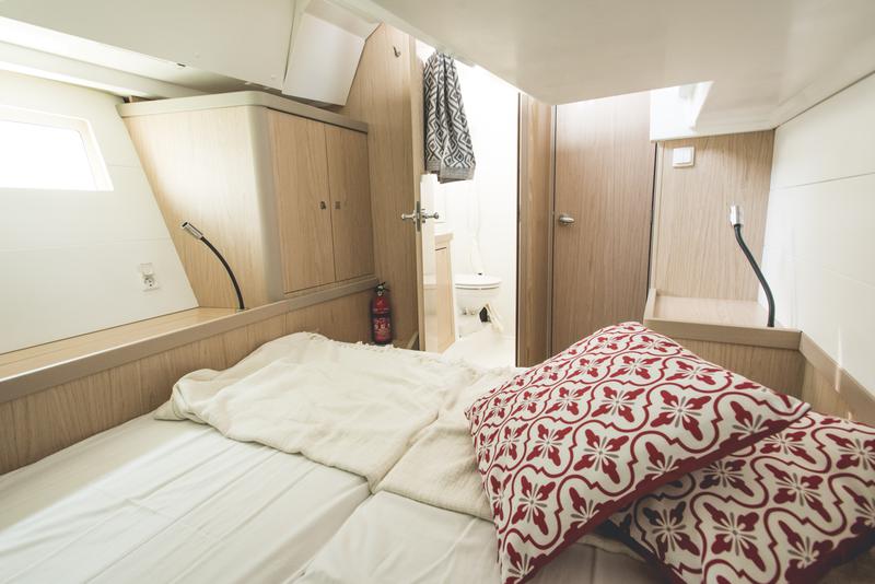 Book yachts online - sailboat - Oceanis 48 - Nayad - Standard line - rent