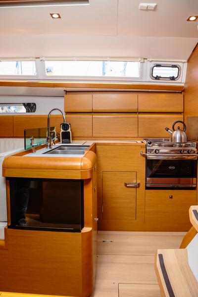 Book yachts online - sailboat - Sun Odyssey 449 - Ilios - Standard line - rent